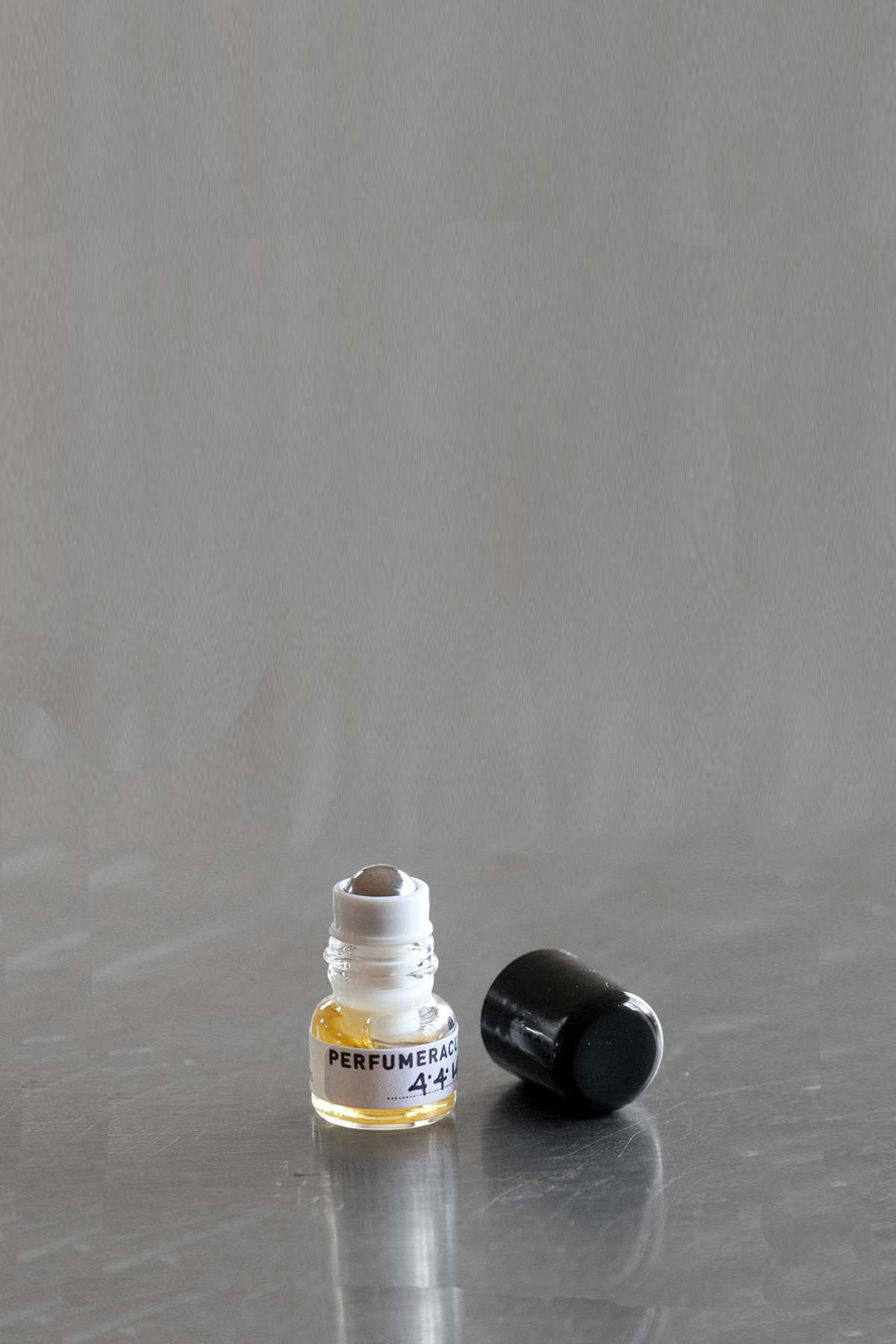 Perfumera Curandera Paper Tigers Perfume - Image 4 of 4