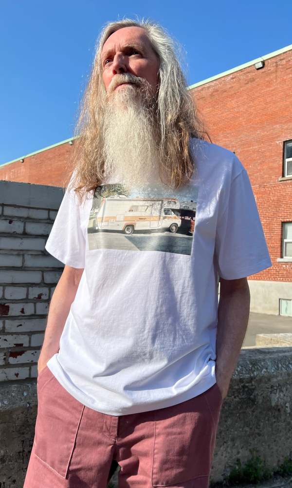 Birds of North America Beware of Dog Cropped MacCormick Tee - White