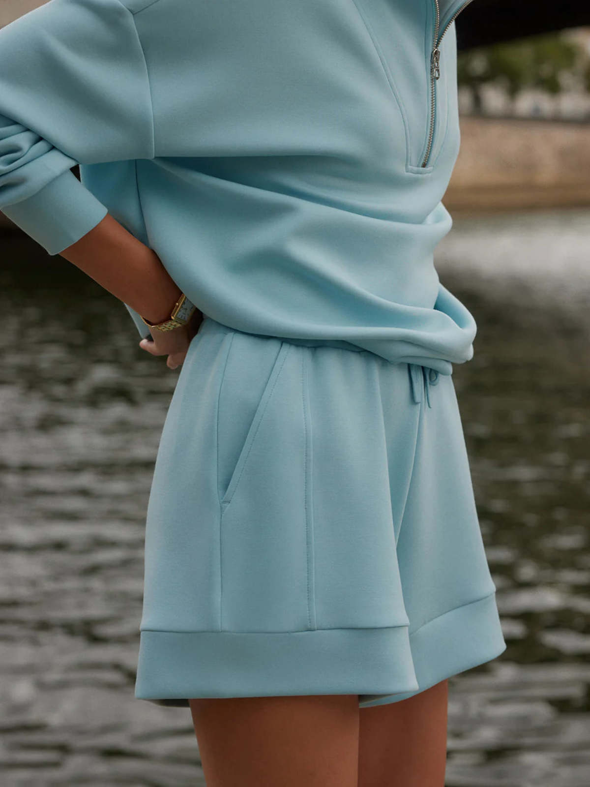 Varley Atrium High Rise Short 4.5 - Image 3 of 5