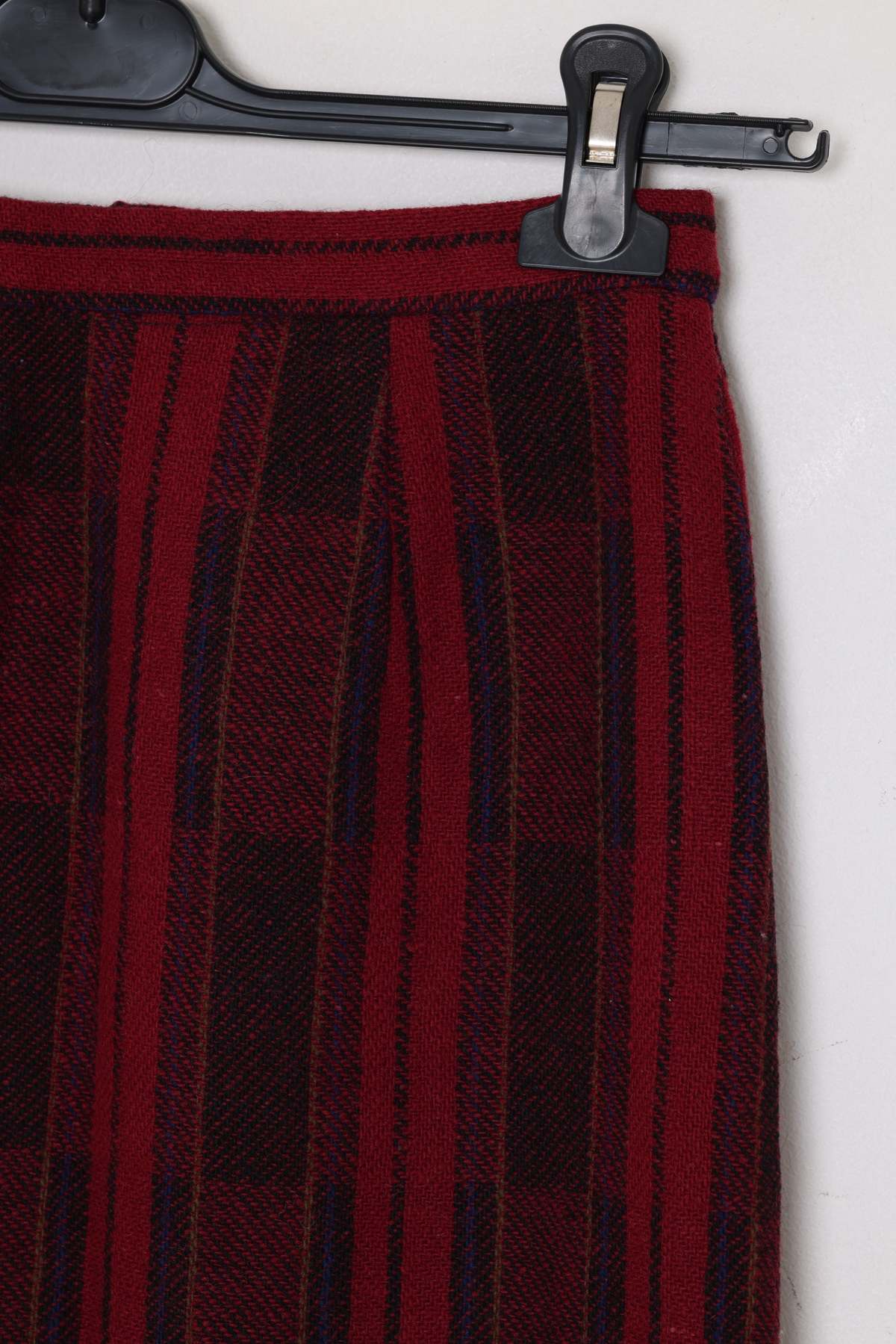 (Unattributed) Circa 1975–1985, wool plaid day skirt, A-line structure, small-scale manufacture - Image 2 of 7