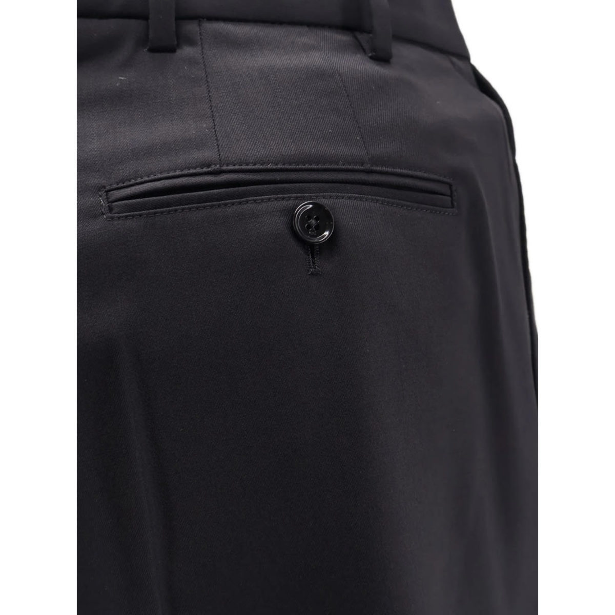 Ami Alexandre Mattiussi Tailored Pleated Shorts - Black - Image 2 of 3
