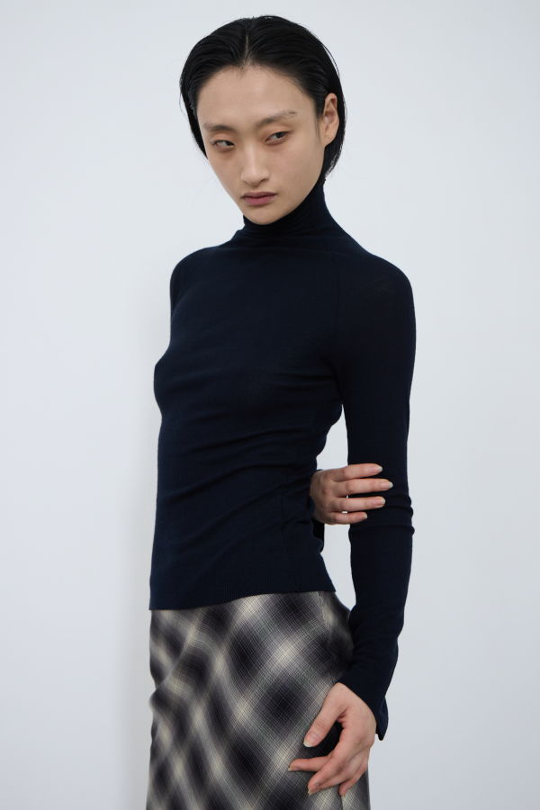 permanent vacation Dissolve Wool Turtleneck