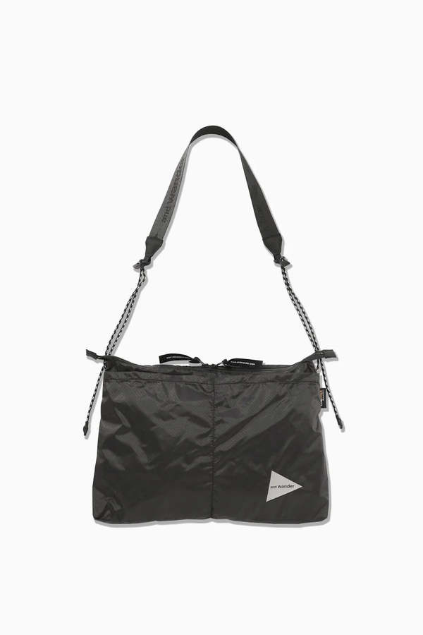 and wander Sil Sacoche Shoulder Bag