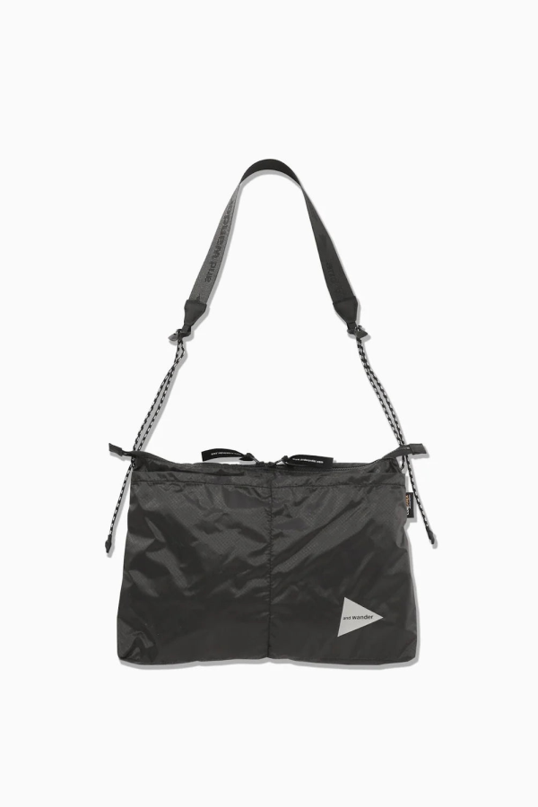 and wander Sil Sacoche Shoulder Bag