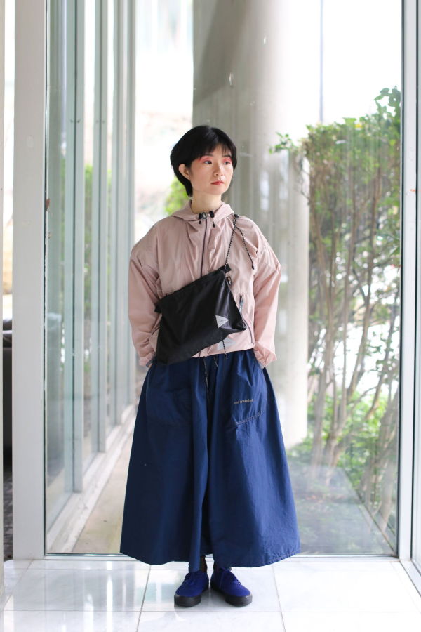 and wander Sil Sacoche Shoulder Bag