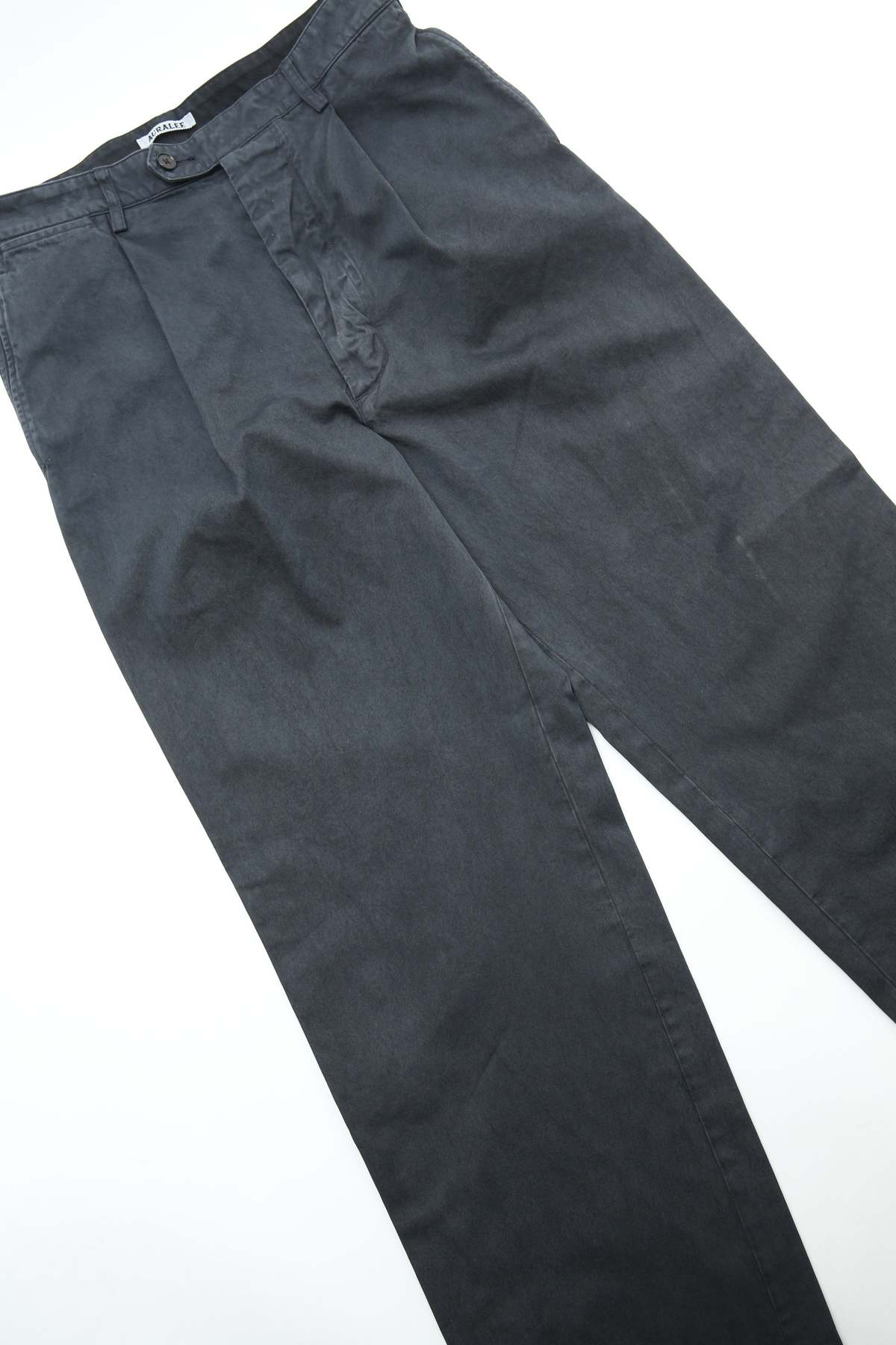 Auralee Garment-Dyed Finx Light Chino One-Tuck Wide Pants - Image 6 of 9