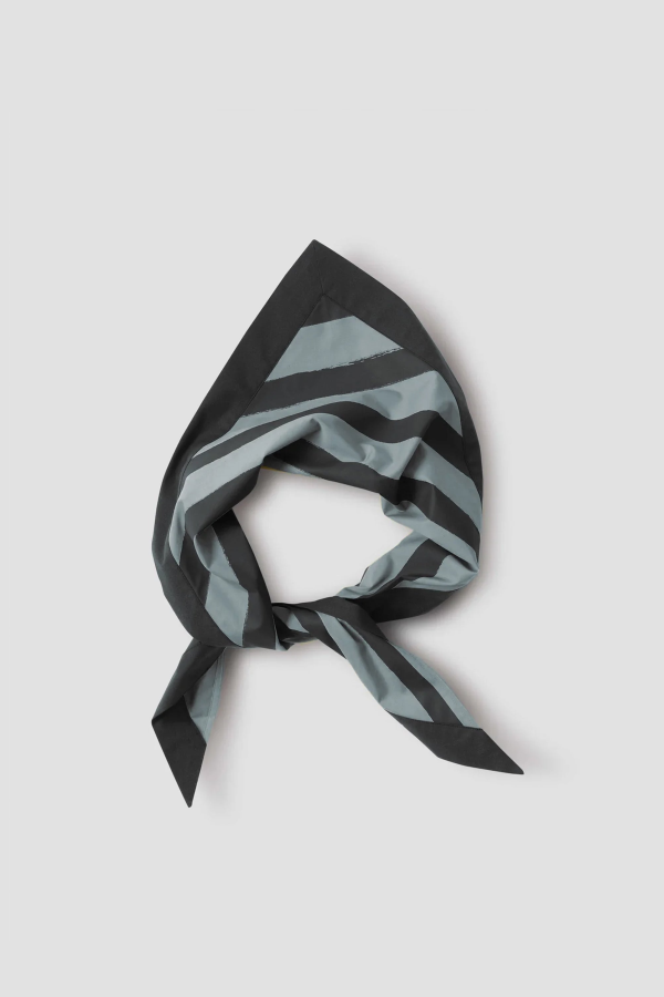 Margaret Howell Compact Cotton Poplin Printed Woven Scout Scarf - Fog