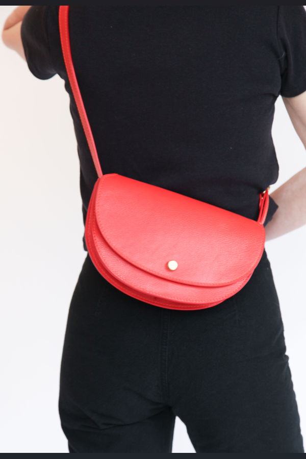 LINDQUIST Mezzo Crossbody Bag