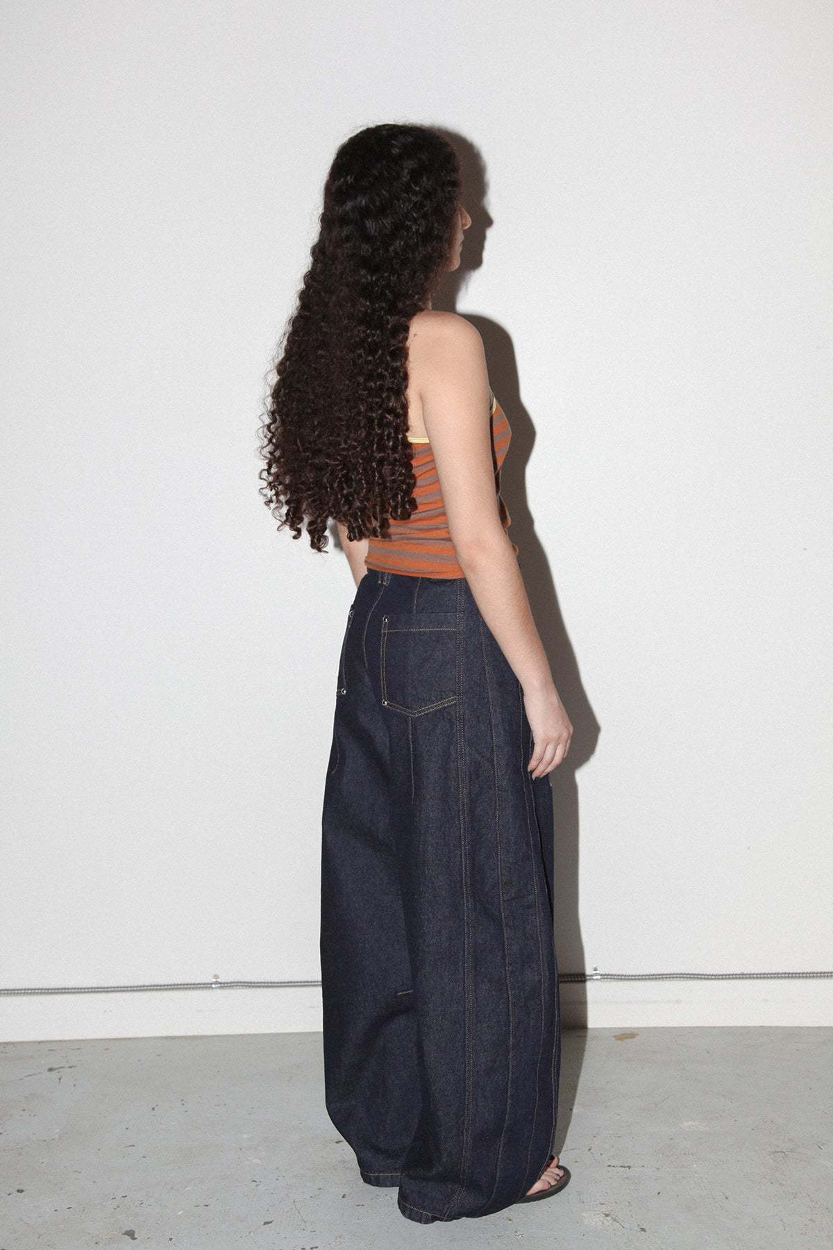 KkCo Dart Denim Jeans - Rinsed Indigo - Image 6 of 6