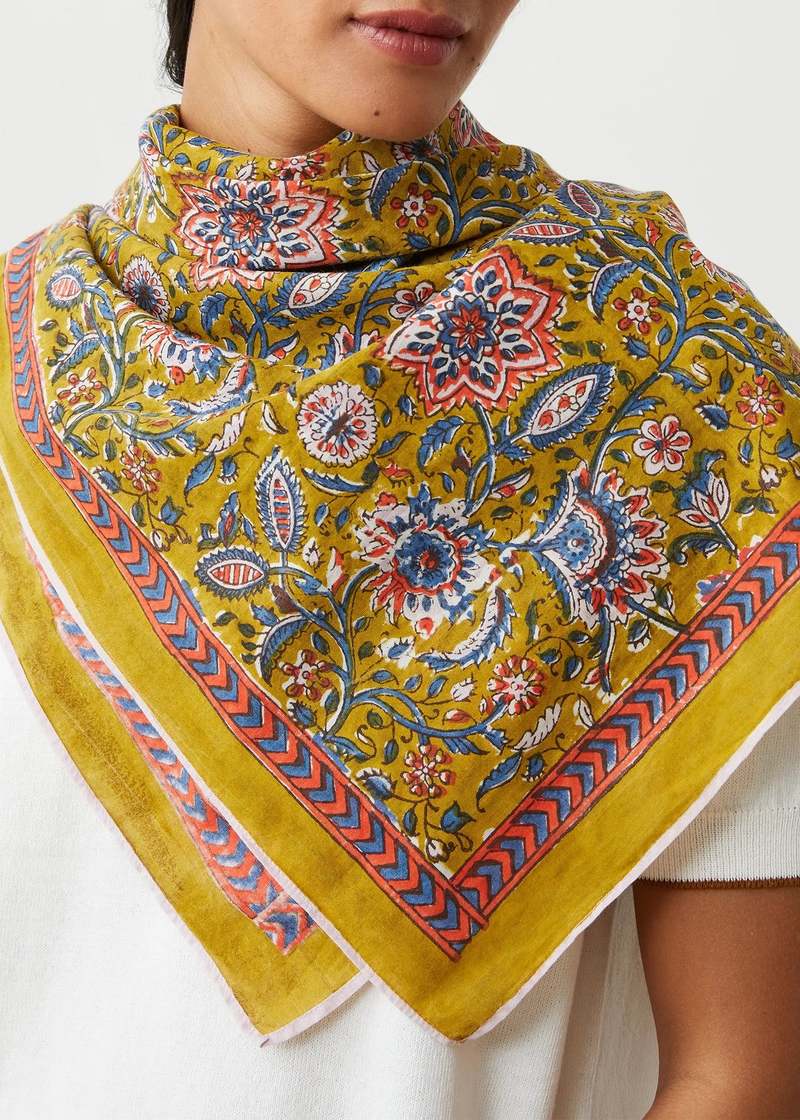 Moismont N823 Scarf