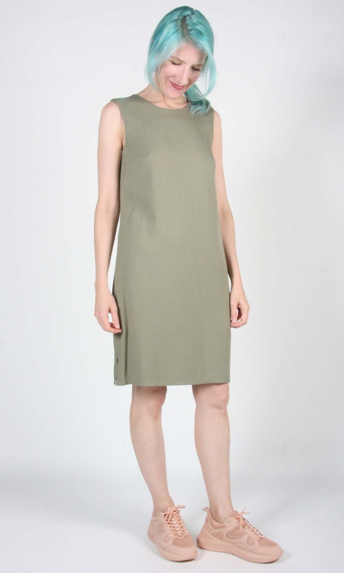 Birds of North America SS533-2 Kestrel Dress - Image 5 of 7