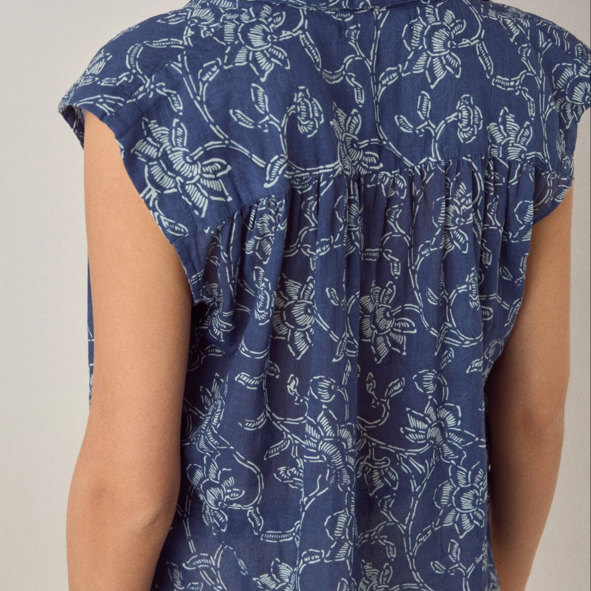 Maison Hotel Sakura Mina Tunic - Indigo - Image 3 of 3