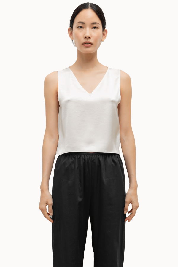 Leset Barb V Neck Shell Top - Creme