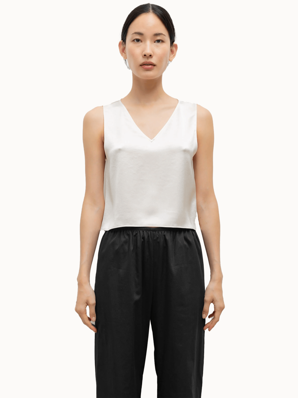 Leset Barb V Neck Shell Top - Creme - Image 2 of 4