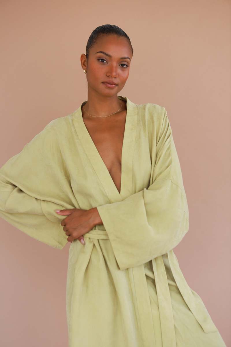 Be Idle The Long Robe