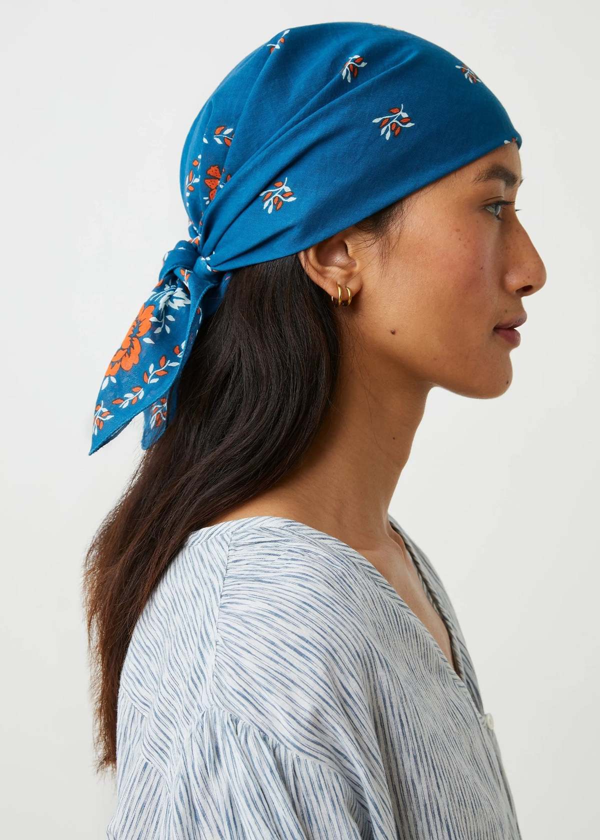 Moismont Scarf N652 - Image 2 of 4