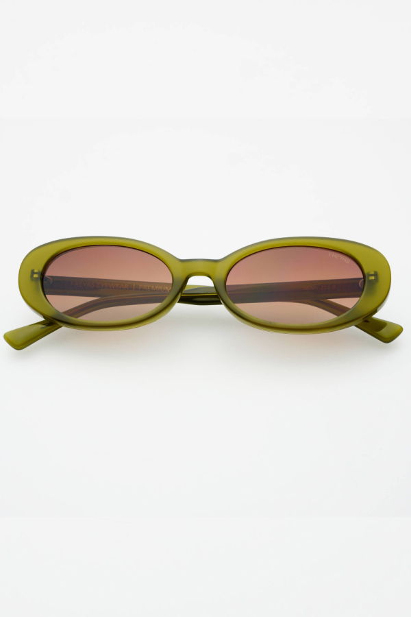 FREYRS Eyewear Mimi Oval Sunglasses