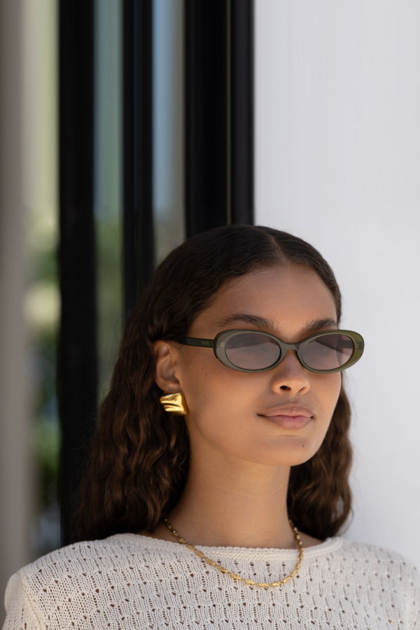 FREYRS Eyewear Mimi Oval Sunglasses