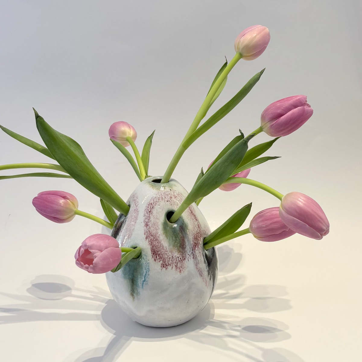 Allison Skinner Tulipiere Vase - Image 2 of 7