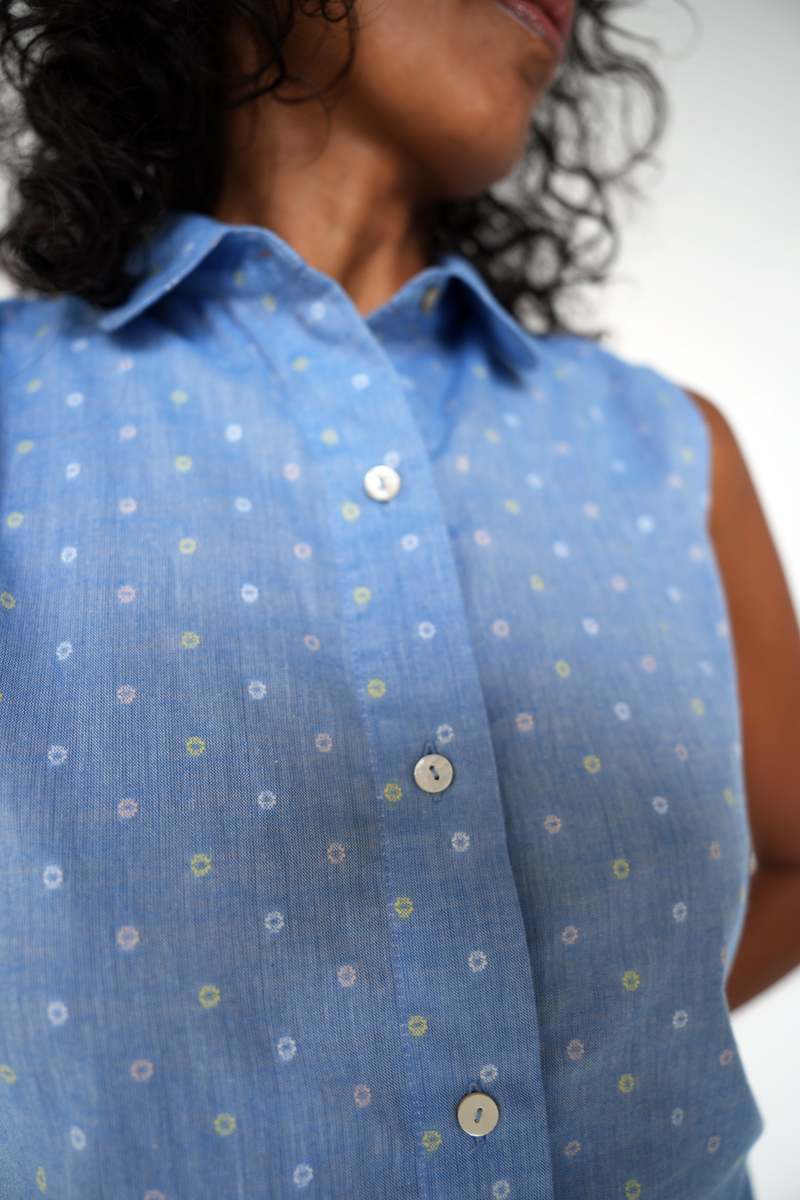 Abacaxi Scallop Hem Sleeveless Shirt