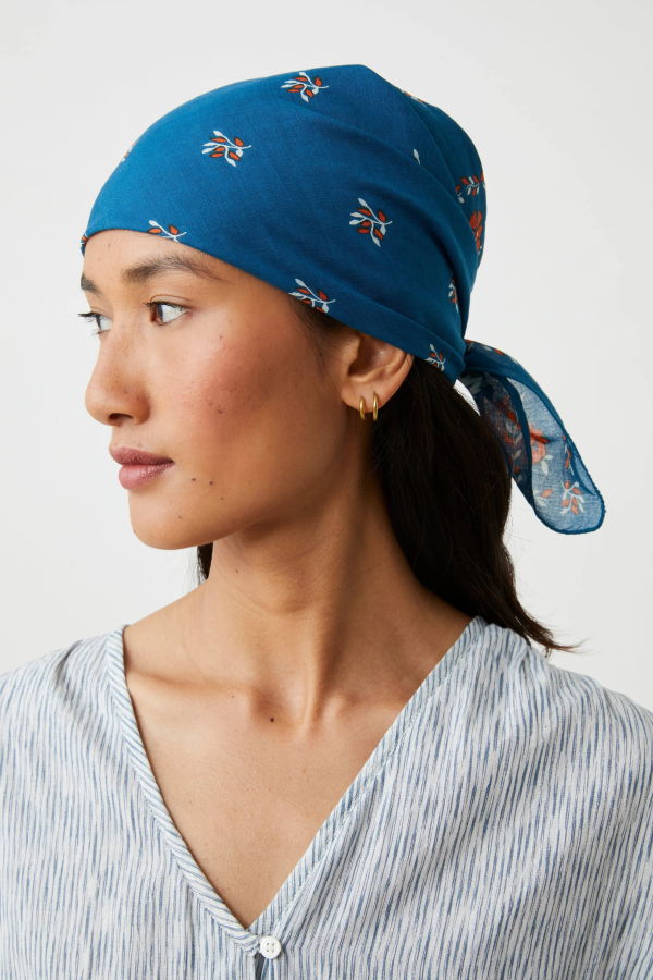 Moismont Fichu No. 652 Scarf