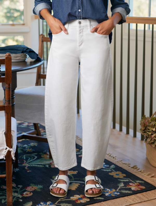 Frank & Eileen Brennan Barrel Jean - White