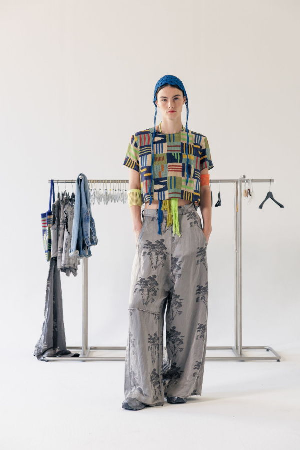 Serien°umerica Cropped Printed T-Shirt - Sand