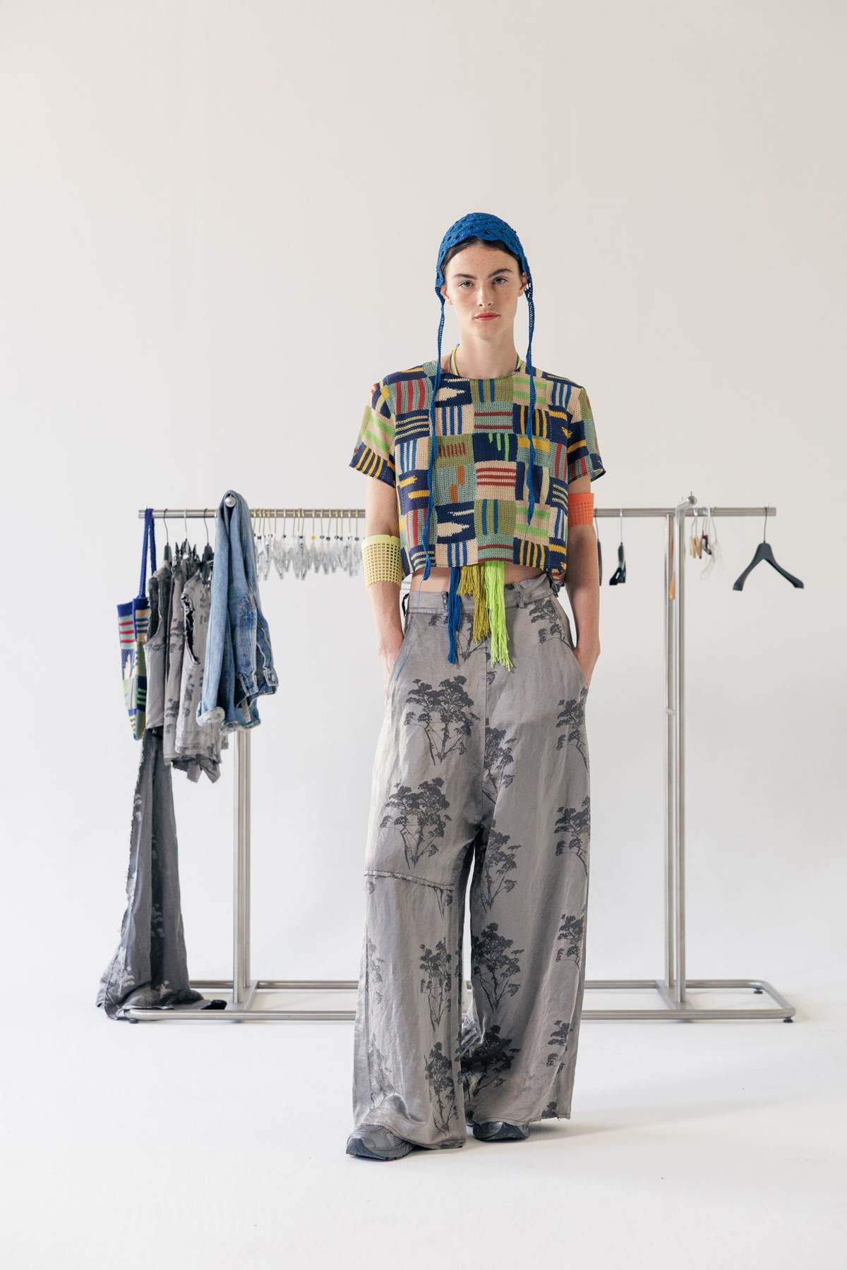 Serien°umerica Cropped Printed T-Shirt - Sand - Image 2 of 6