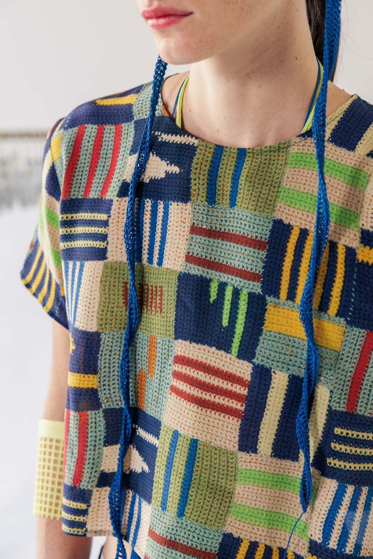 Serien°umerica Cropped Printed T-Shirt - Sand - Image 5 of 6