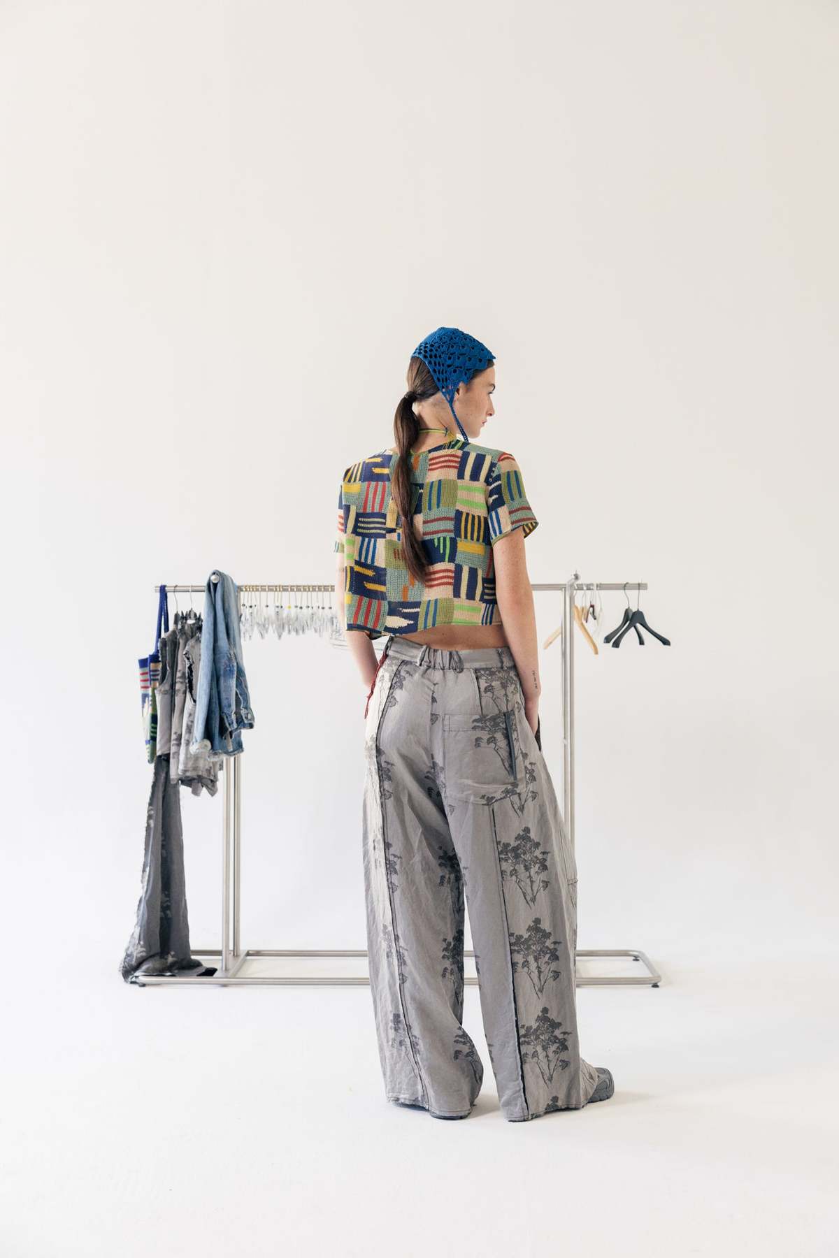 Serien°umerica Cropped Printed T-Shirt - Sand - Image 6 of 6