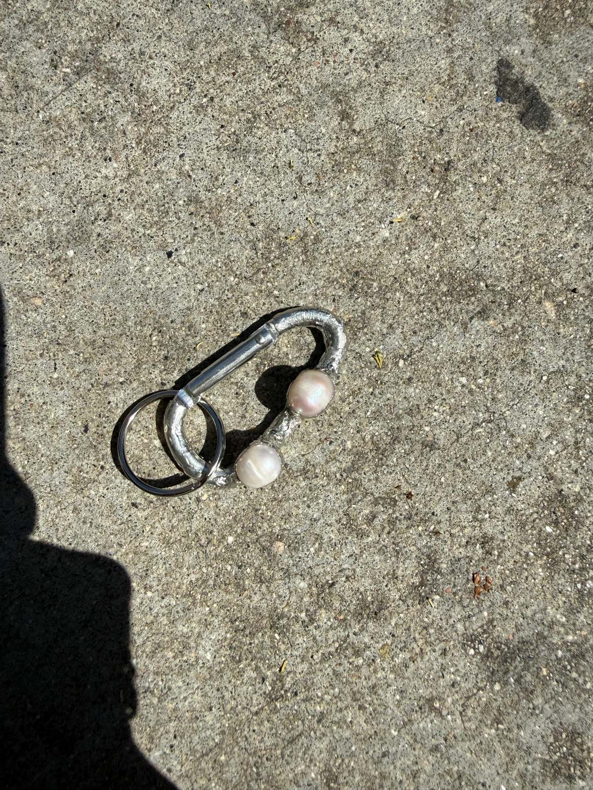 Pas Si Mal Rock Carabiner Keychain - Image 6 of 14