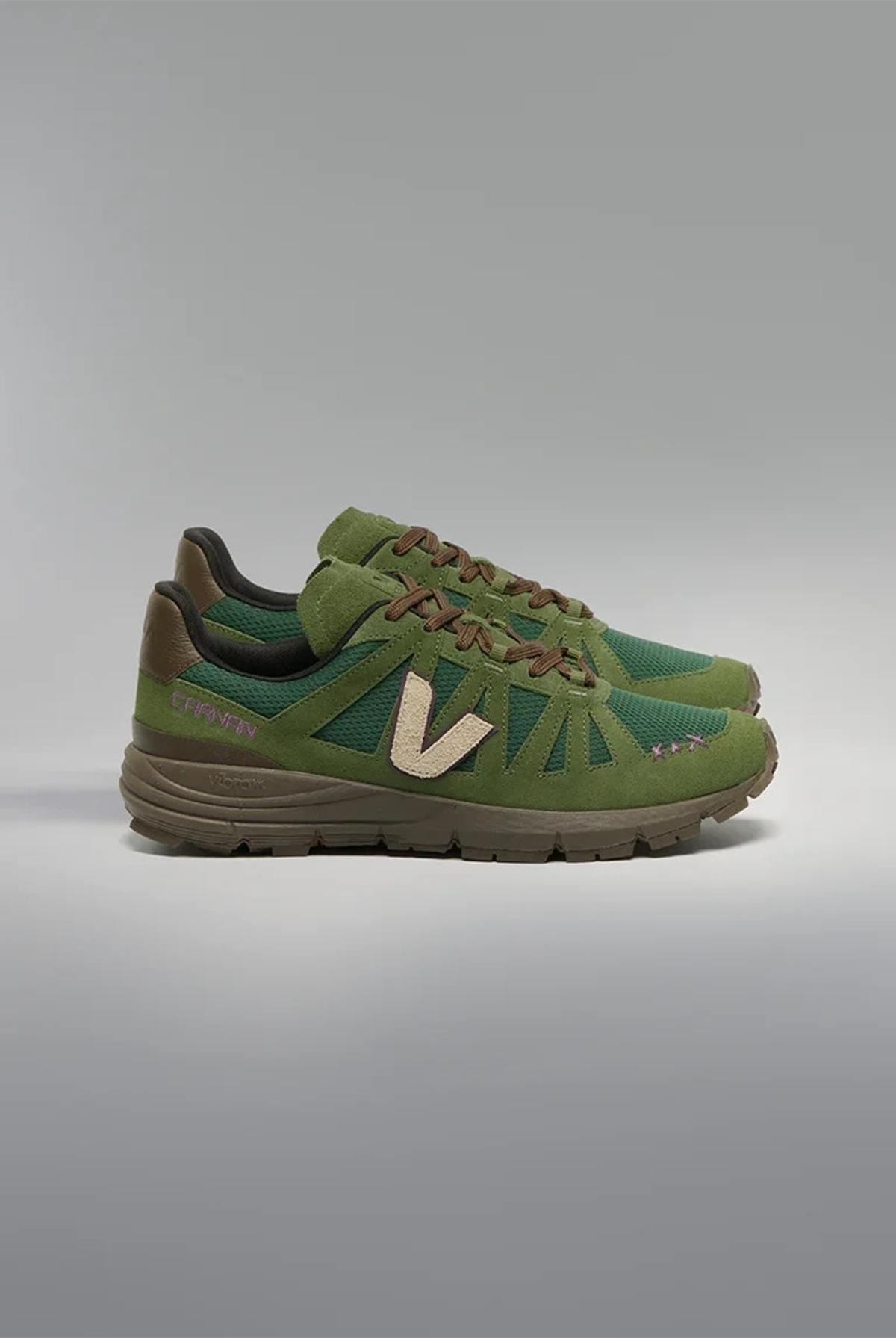 VEJA x Carnan Sneaker - Image 2 of 7