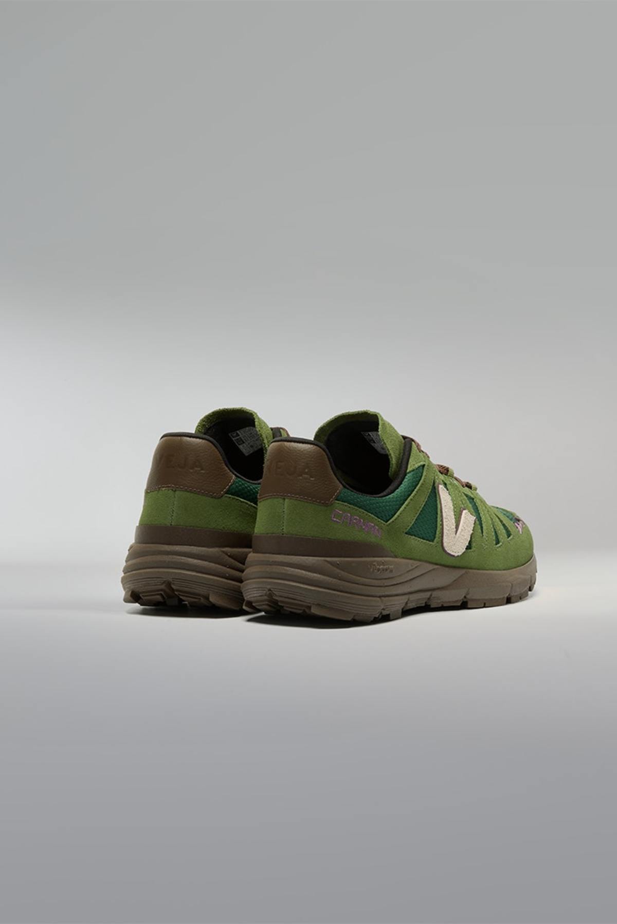 VEJA x Carnan Sneaker - Image 3 of 7