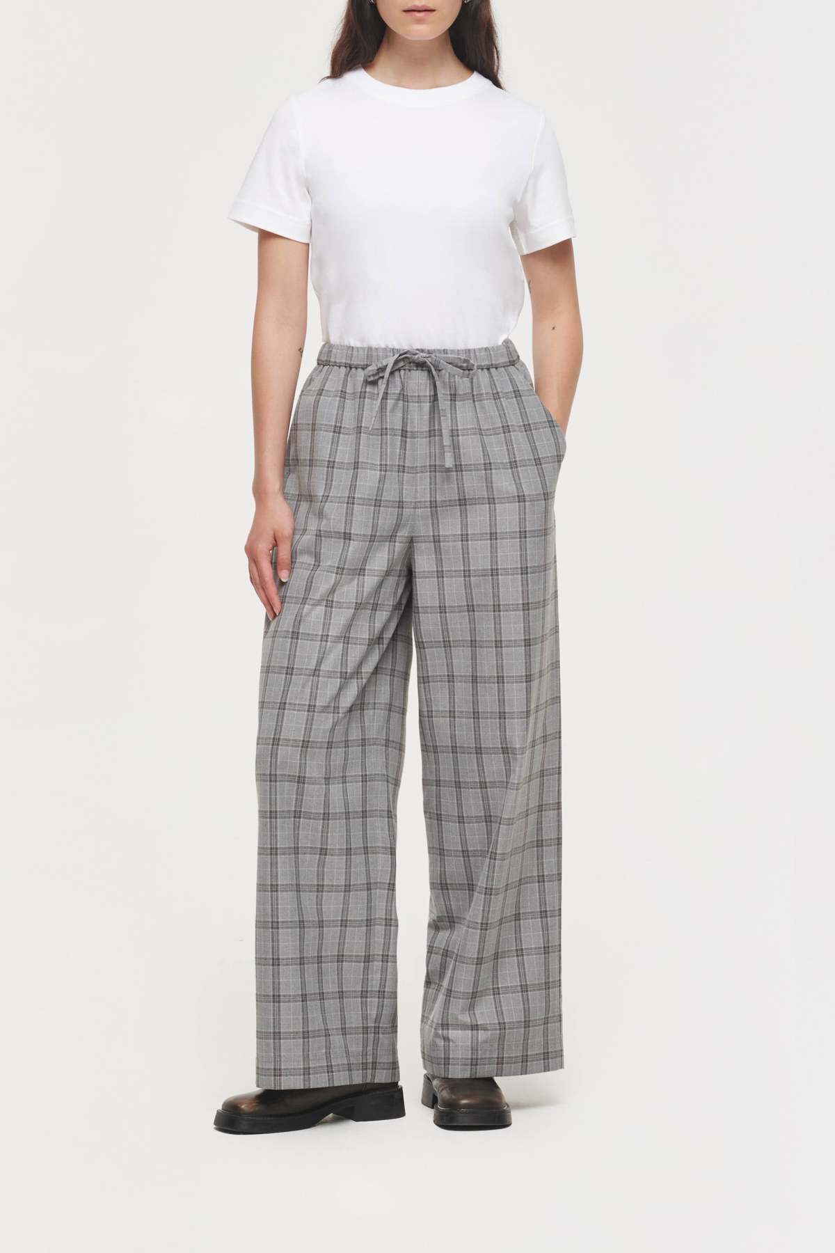 ALIGNE Dariel Drawstring Trouser - Image 2 of 5