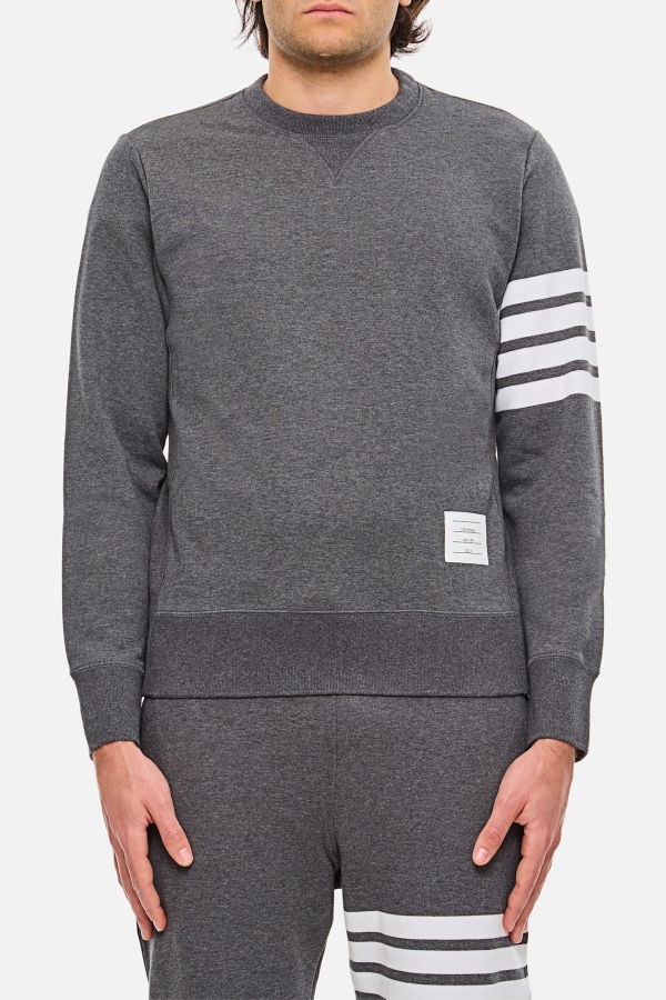 Thom Browne Classic Sweatshirt in Classic Loopback With Engineered 4 Bar - Gray
