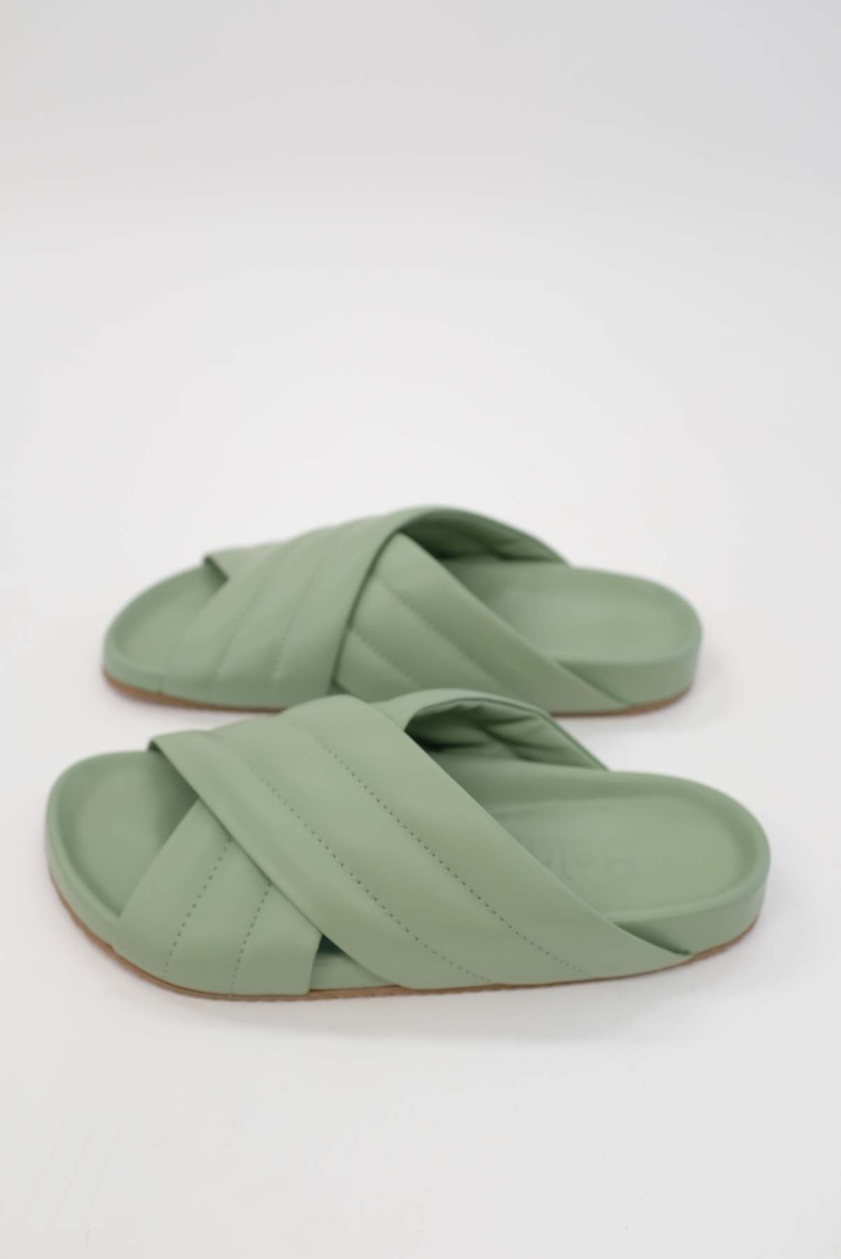 Beklina Gubi Cross Slide - Pistachio - Image 2 of 5