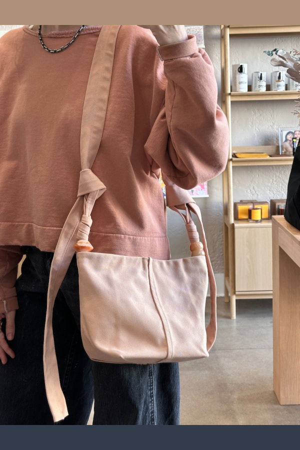 Kamaro'an Tafolod Bag - Pink Betel Nut