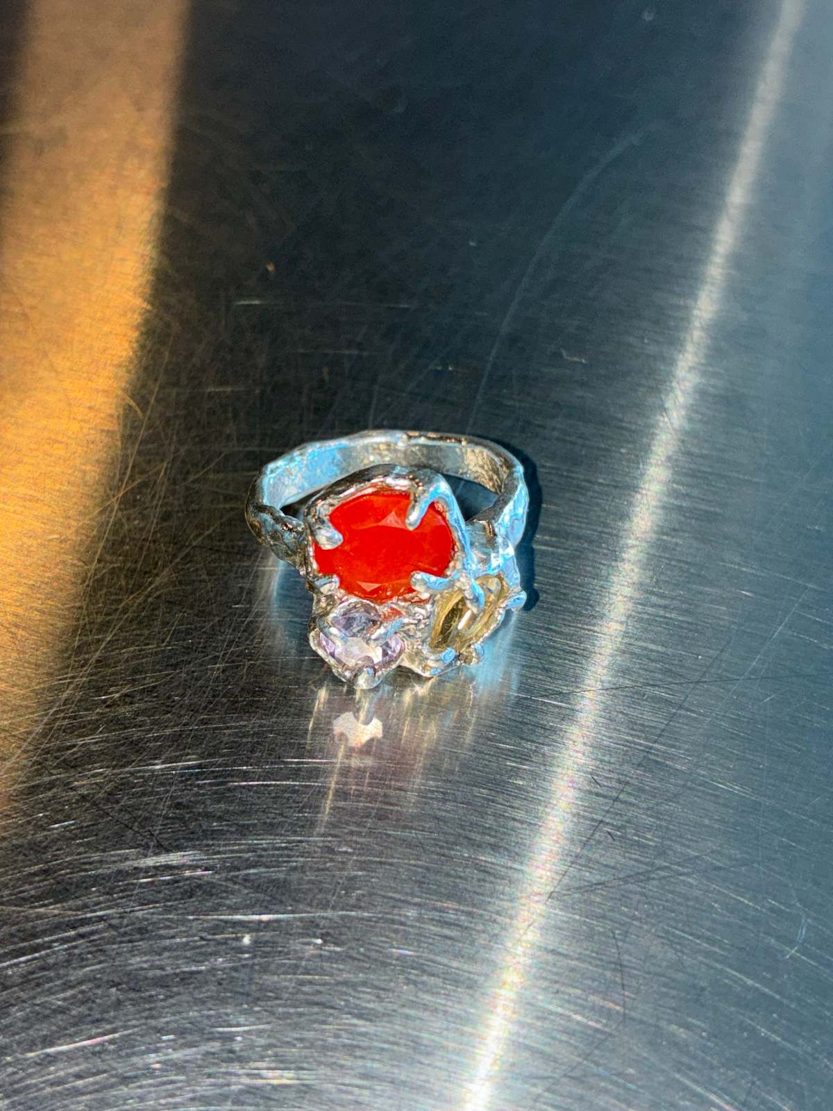 Pas Si Mal Gemstone Rings - Image 2 of 3