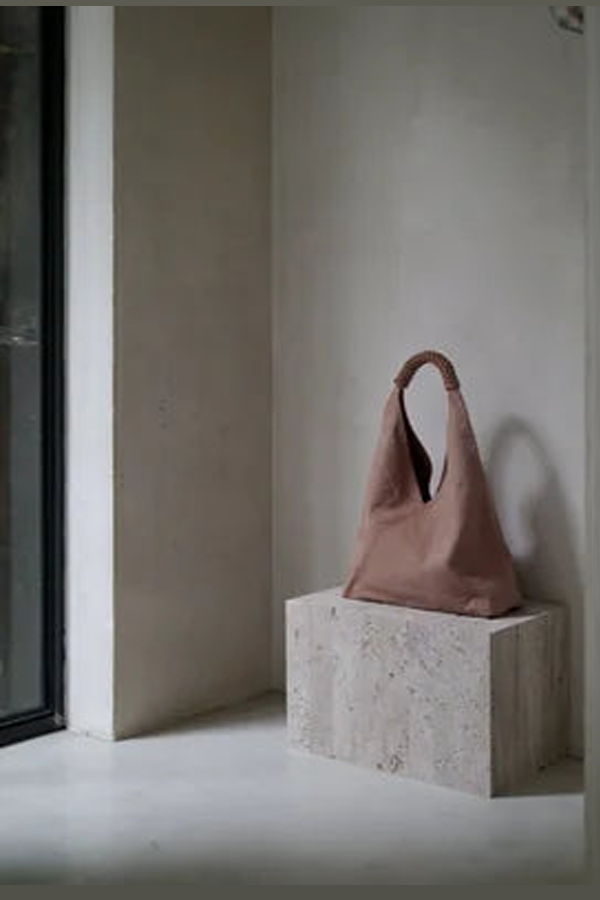 Kamaro'an Woven Triangle Bag 58