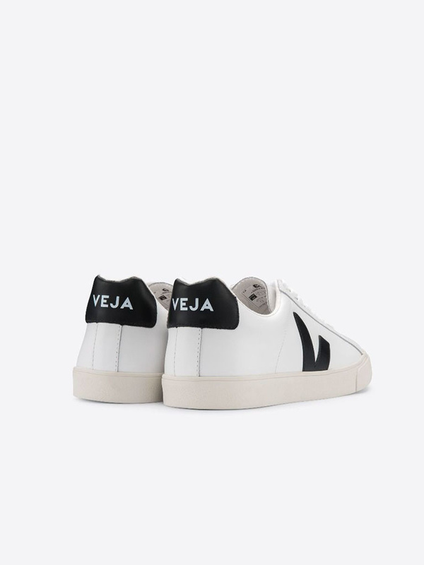 VEJA Esplar Leather Sneaker