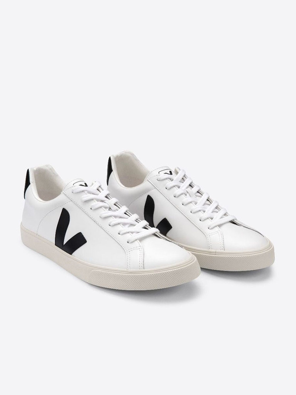 VEJA Esplar Leather Sneaker