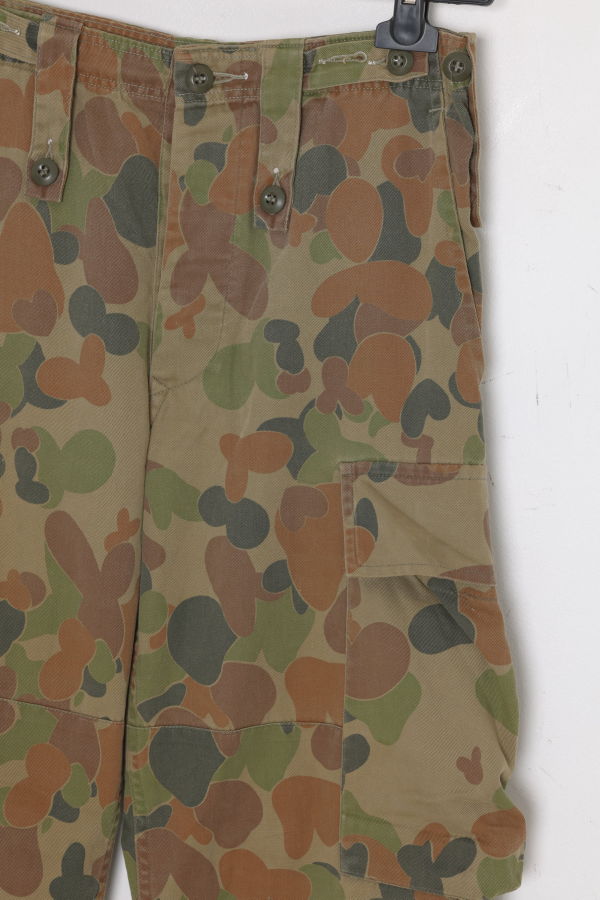 (Unattributed) 1970s–1980s, Military-Issue, Auscam Spot Camouflage, Side Cargo, Combat