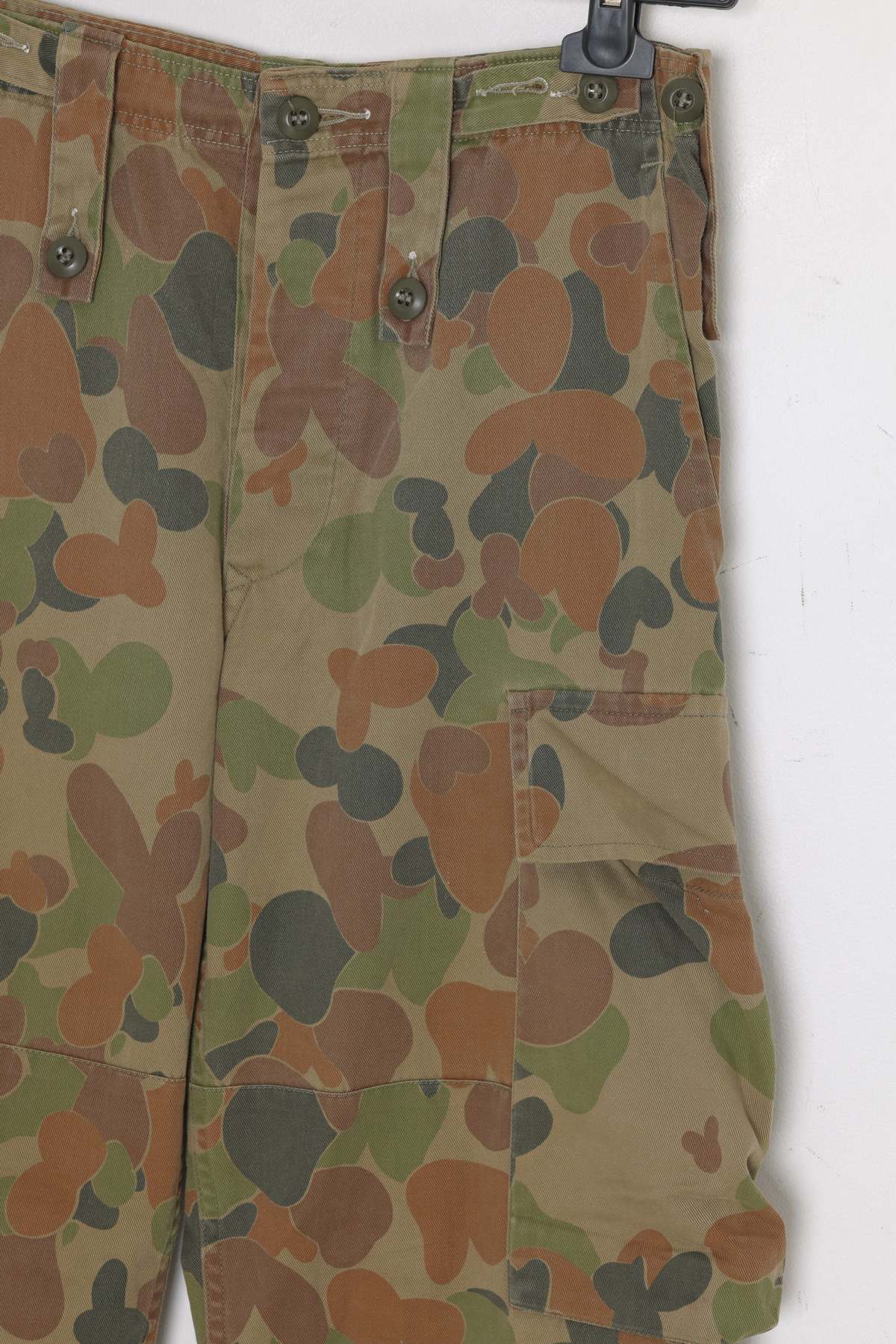 (Unattributed) 1970s–1980s, Military-Issue, Auscam Spot Camouflage, Side Cargo, Combat - Image 2 of 10