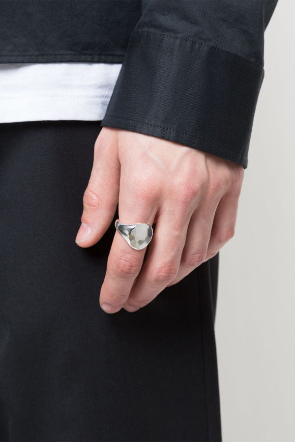 werkstatt:münchen Silver Oval Hammered Signet Ring