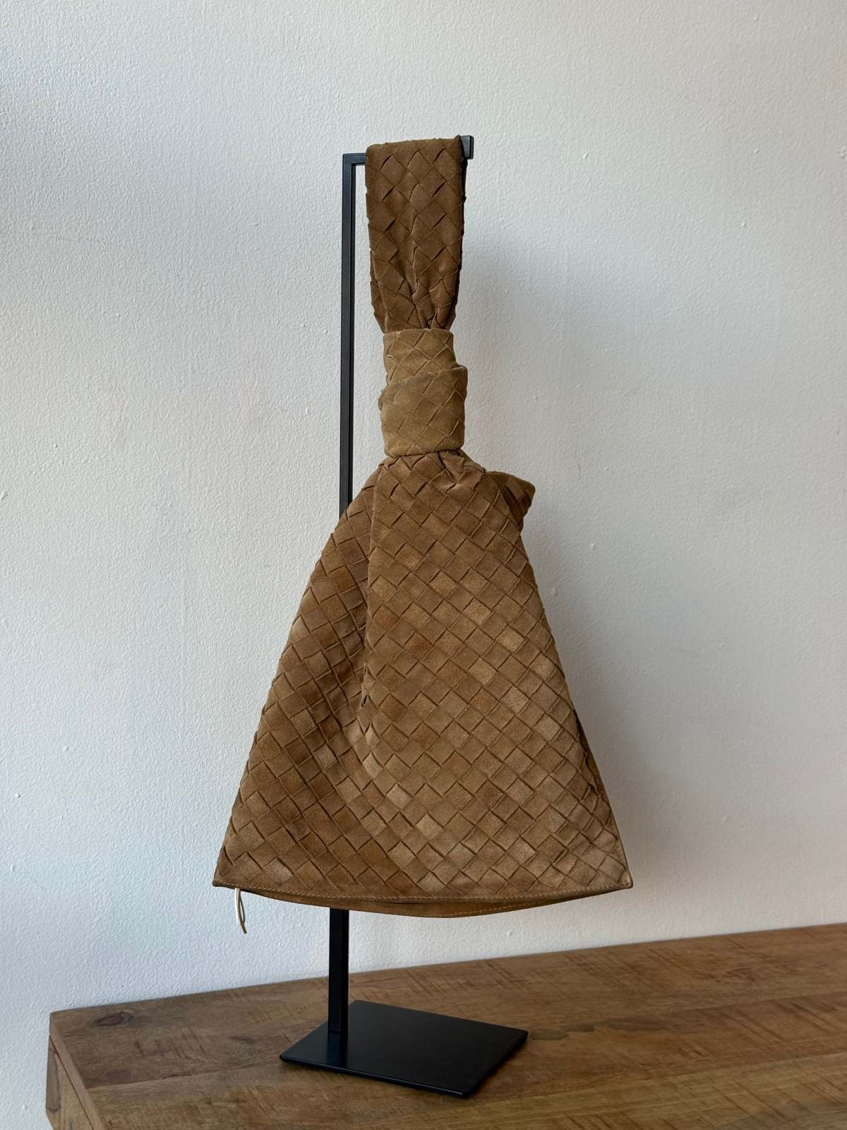 Preloved Bottega Veneta Intrecciato Twist Suede Bag with Top Handle - Camel - Image 2 of 6