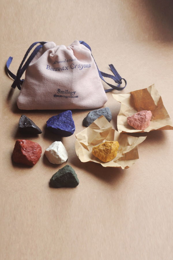 Kids Smilogy 8 Textured Beeswax Ocean Rock Crayons