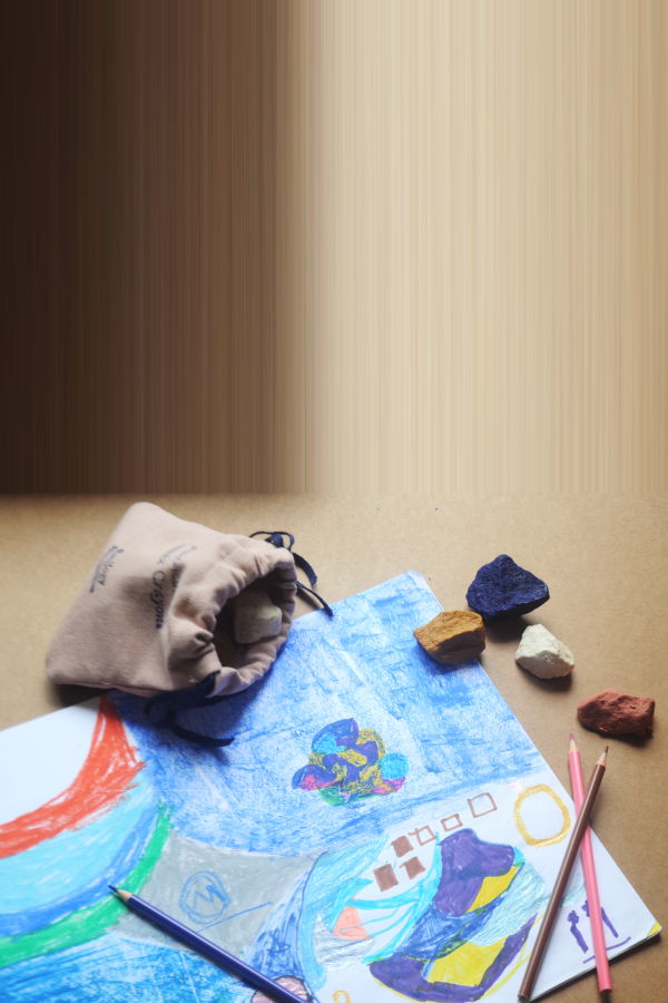 Kids Smilogy 8 Textured Beeswax Ocean Rock Crayons