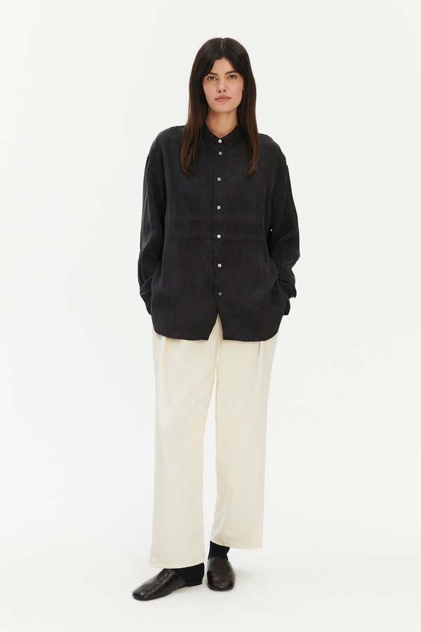 Delikatessen Oversized Shirt in a Silky Japanese Blend of Lyocell and Polyamide