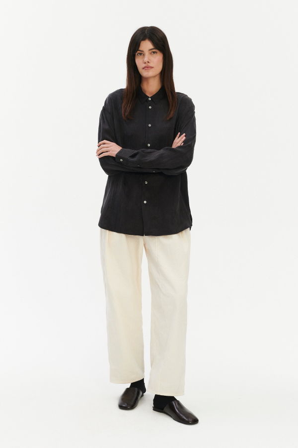 Delikatessen Oversized Shirt in a Silky Japanese Blend of Lyocell and Polyamide