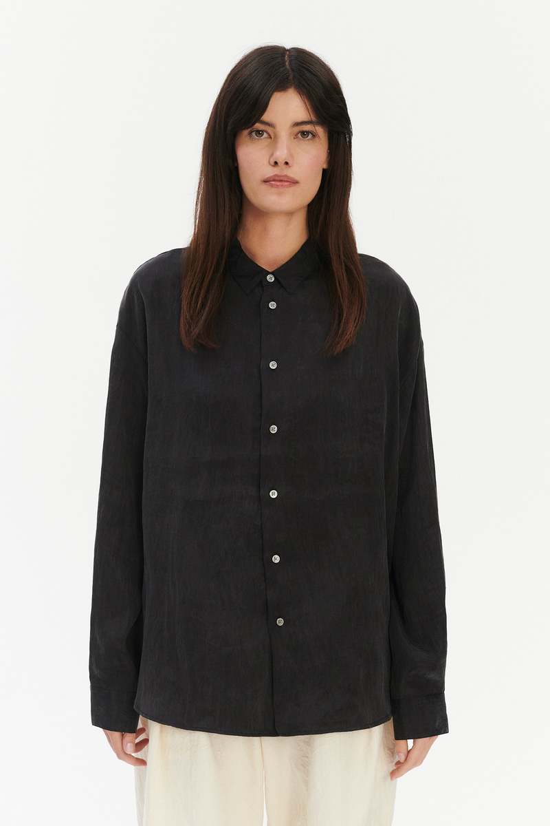 Delikatessen Oversized Shirt in a Silky Japanese Blend of Lyocell and Polyamide